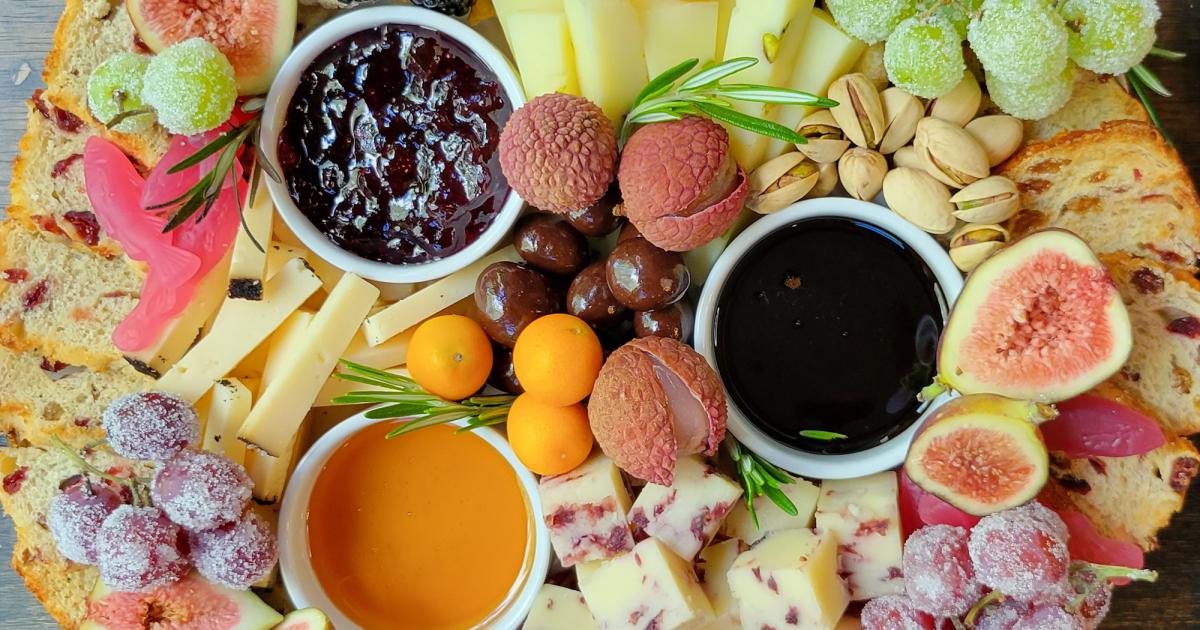 Holiday Grazing Board | Kowalski's Markets