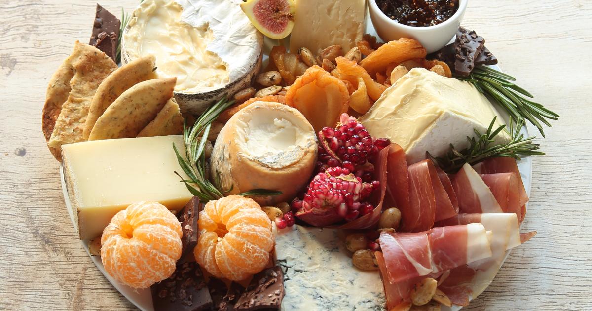 Kowalski's Holiday Cheese Board | Kowalski's Markets