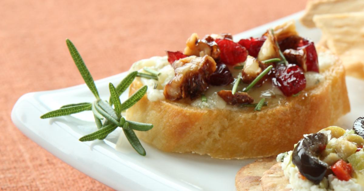 Rosemary Blue Cheese Crostini | Kowalski's Markets