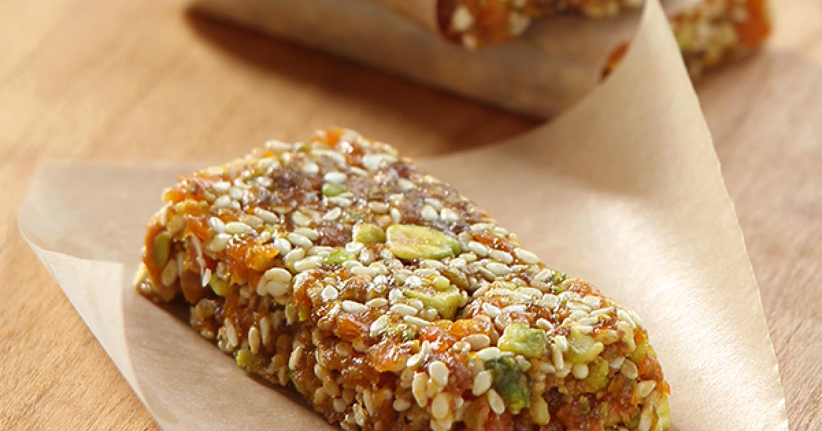 Apricot and Pistachio Bars | Kowalski's Markets