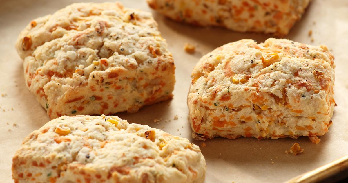 Cheddar-Corn Cream Scones-image