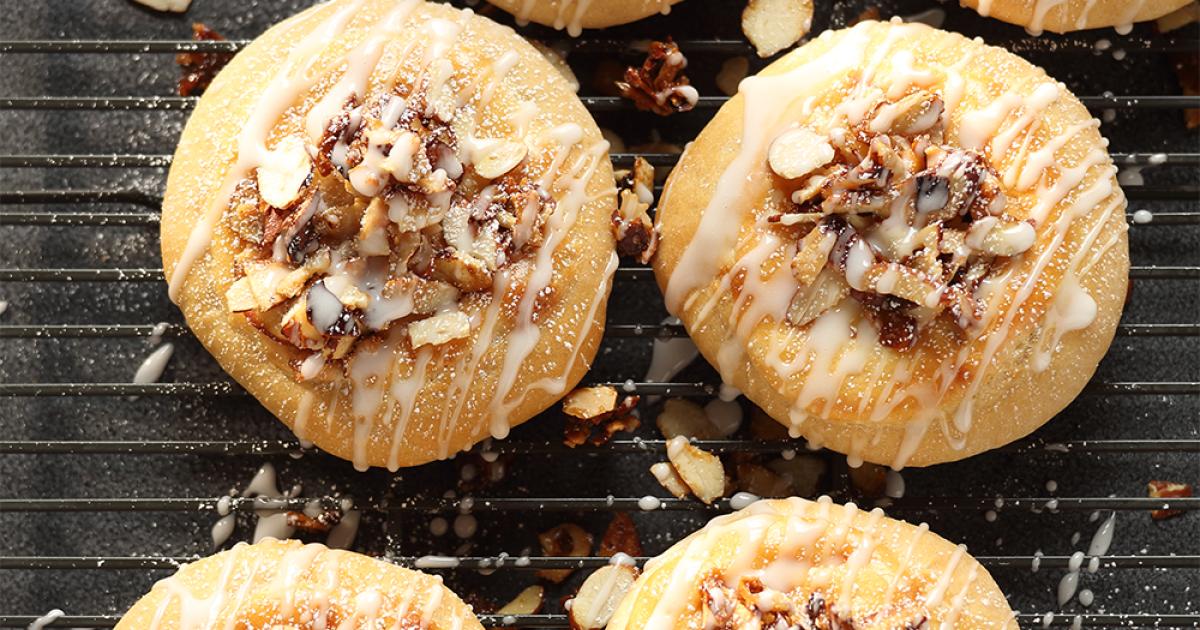 Cheese and Almond Kolaches | Kowalski's Markets