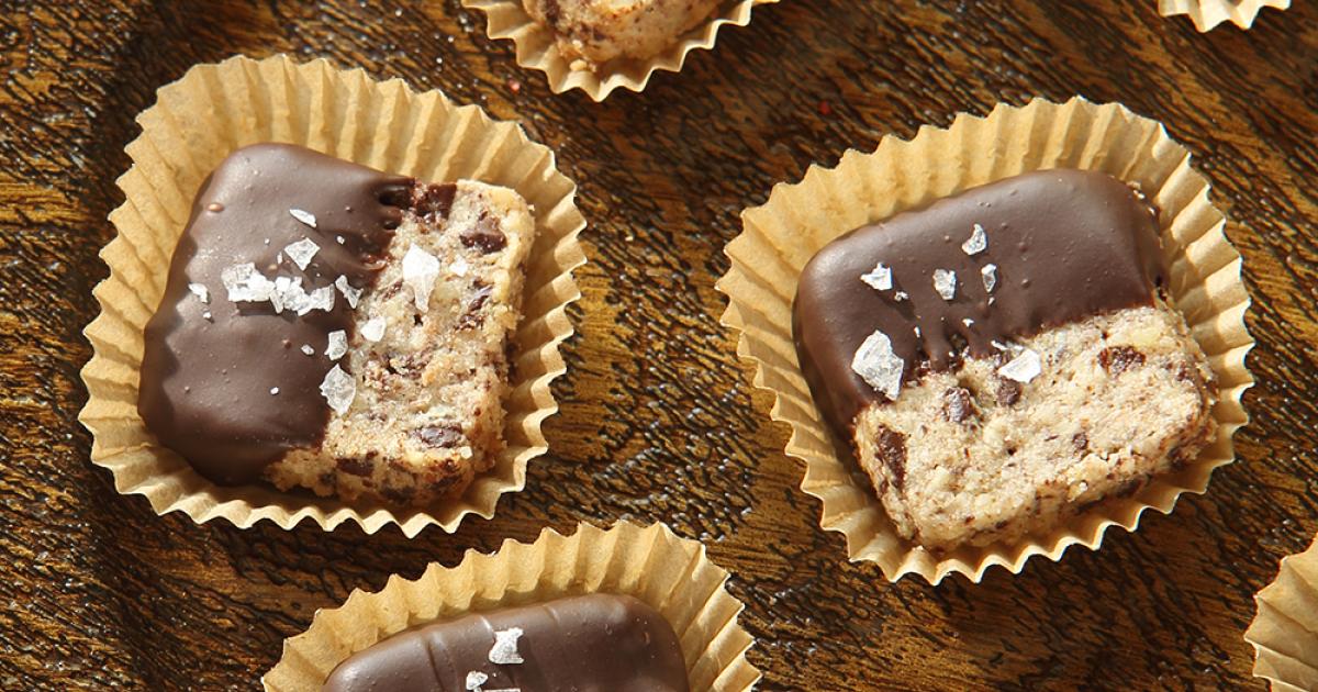 Double Dark Chocolate Salted Pecan Shortbread | Kowalski's Markets