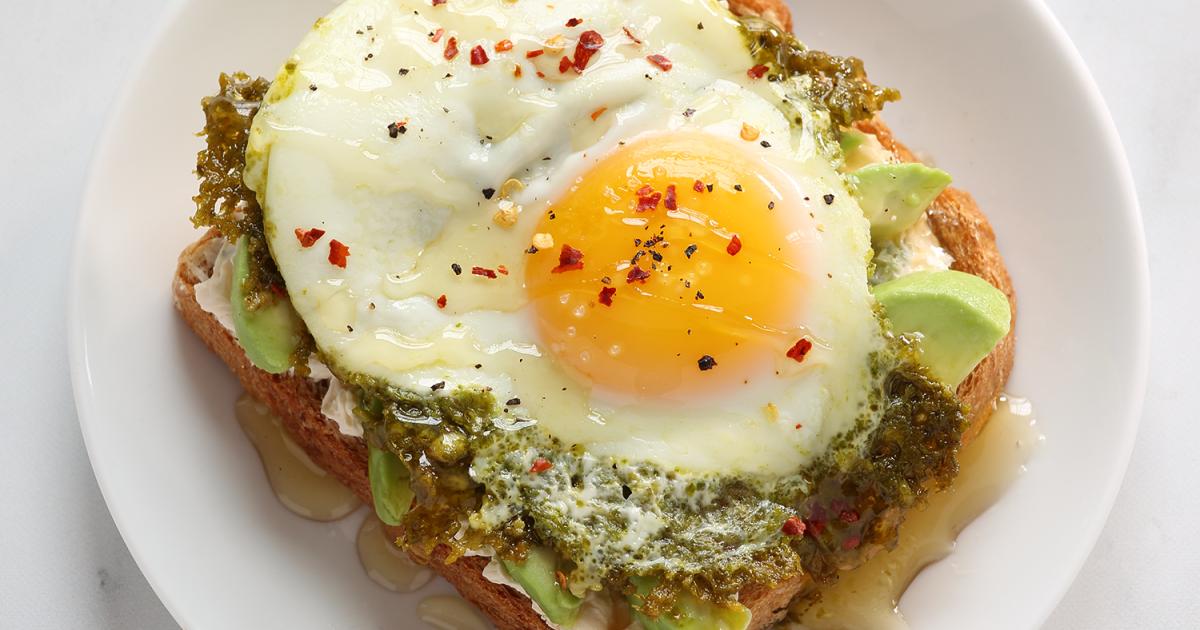 Pesto Eggs | Kowalski's Markets