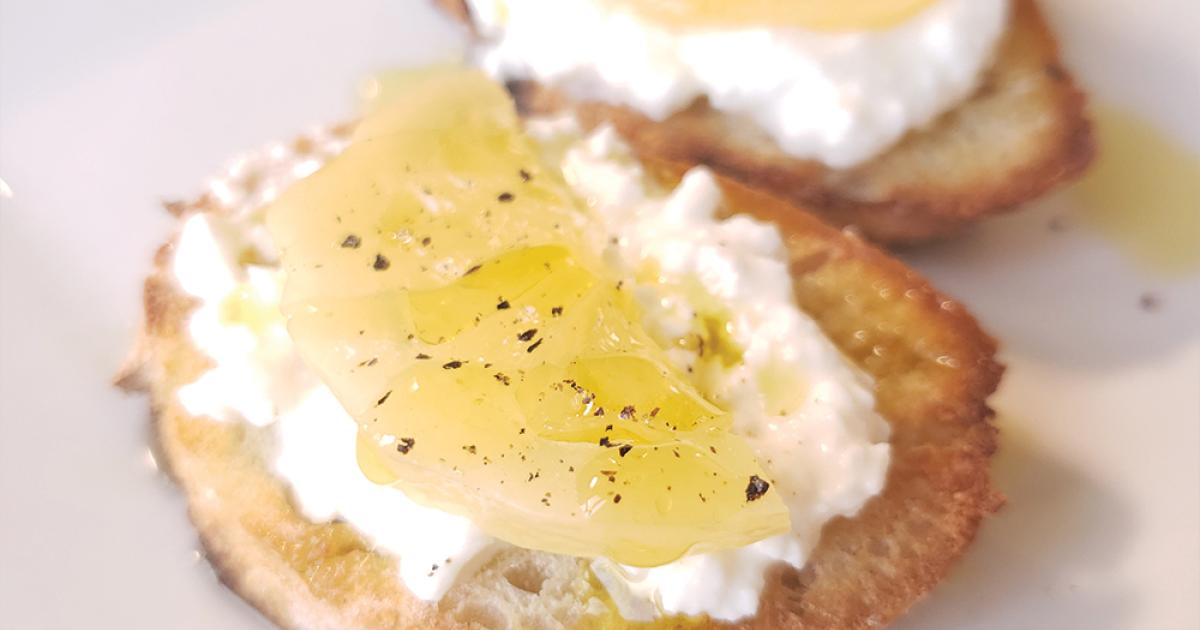 Ricotta-Lemon Crostini | Kowalski's Markets