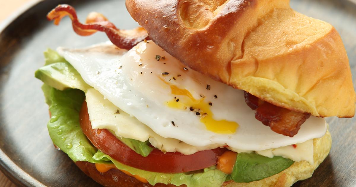 Spicy Bacon and Egg Rolls | Kowalski's Markets
